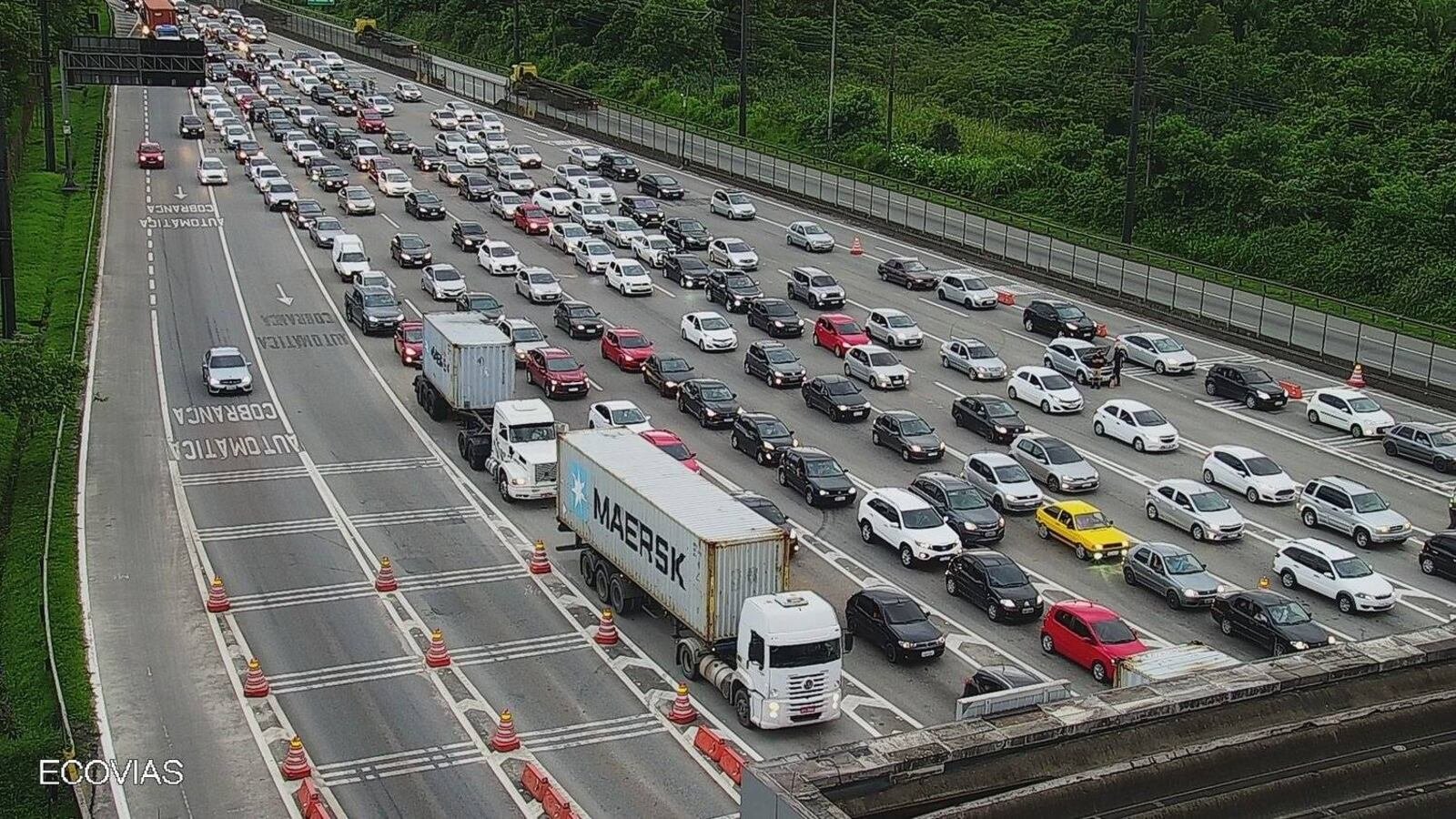 Heavy traffic in the interior of São Paulo